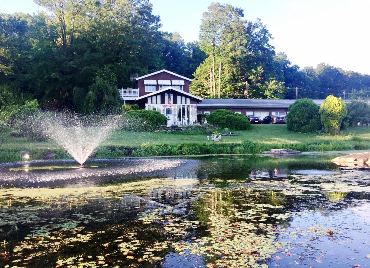 Lake Moc A Tek Inn Lakeville Εξωτερικό φωτογραφία